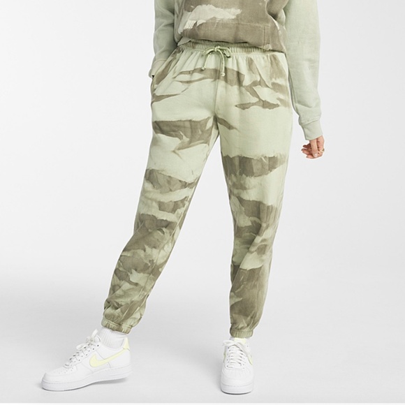 Daisy Street retro green tie-dye jogger pant NWT - Picture 1 of 7